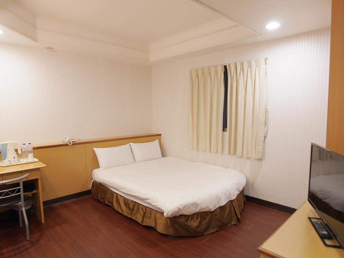 Yi Pin Yuan Hotel Tainan Eksteriør bilde