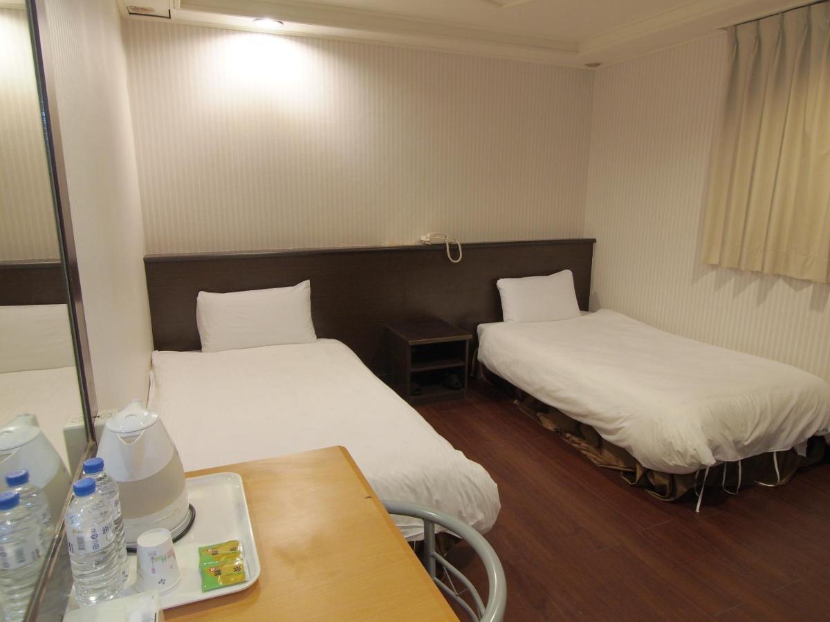 Yi Pin Yuan Hotel Tainan Eksteriør bilde