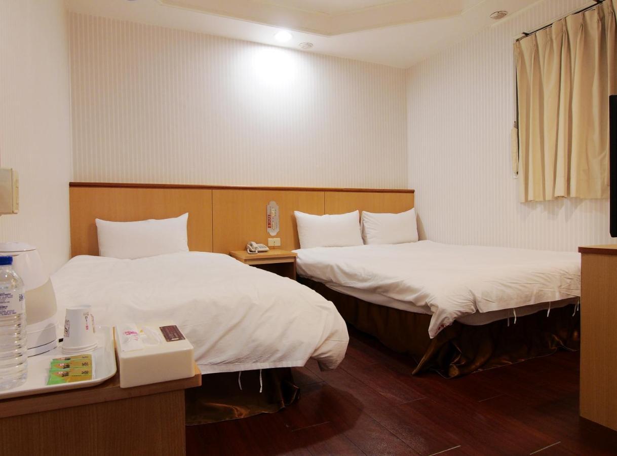 Yi Pin Yuan Hotel Tainan Eksteriør bilde