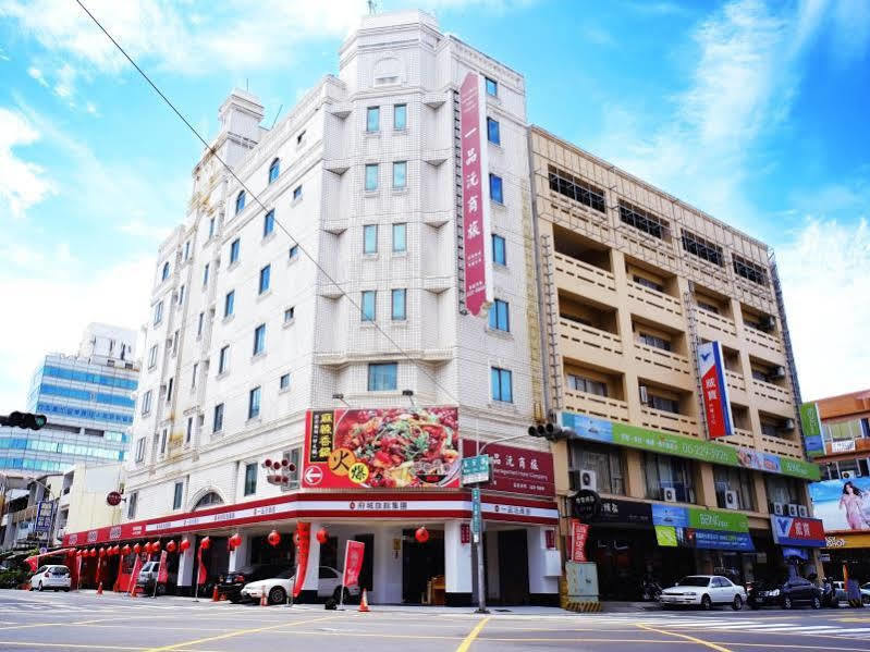 Yi Pin Yuan Hotel Tainan Eksteriør bilde
