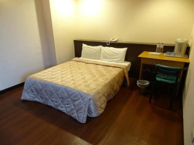 Yi Pin Yuan Hotel Tainan Eksteriør bilde