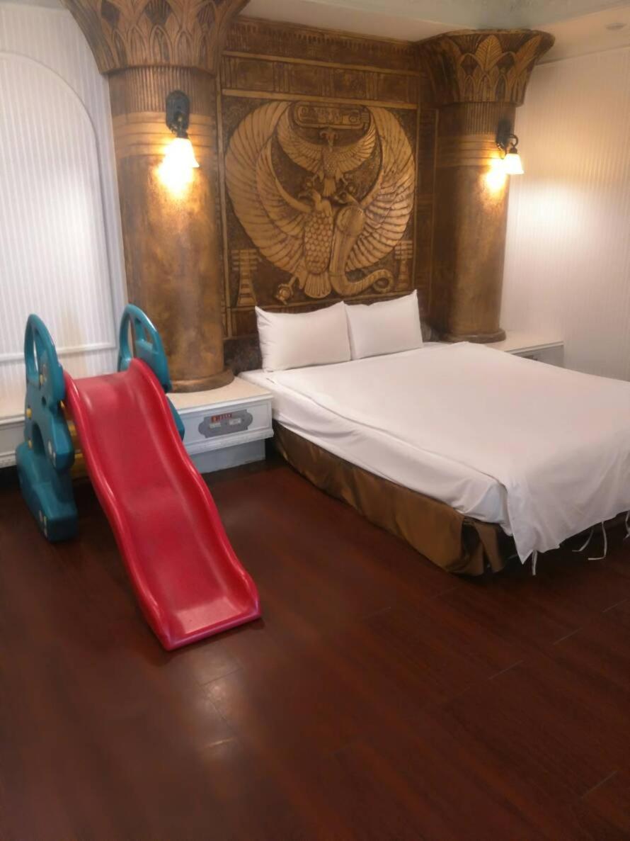Yi Pin Yuan Hotel Tainan Eksteriør bilde